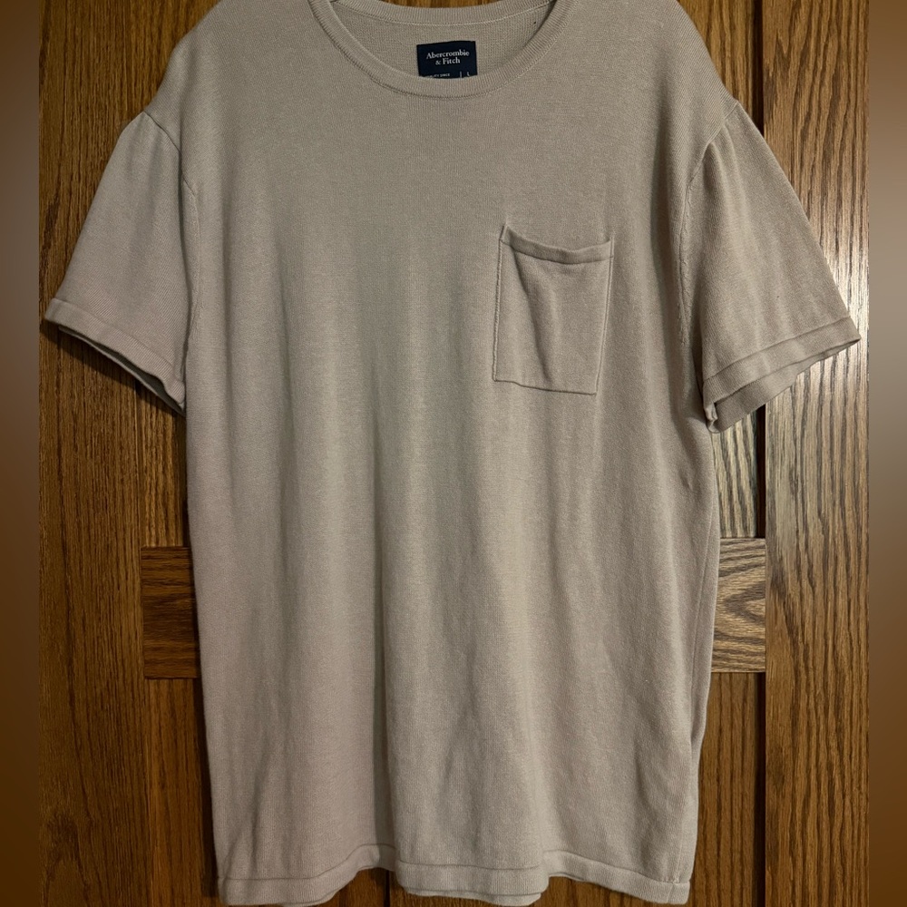 Abercrombie & Fitch Light Tan Short Sleeve Tee